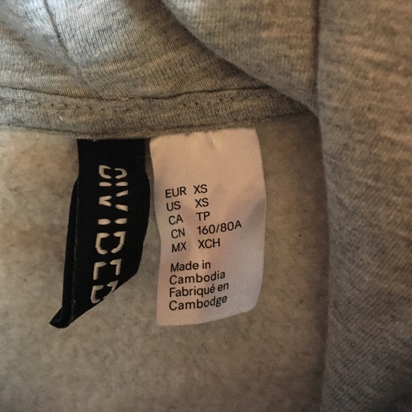 H&M NASA Cropped Hoodie - Picture 2 of 2